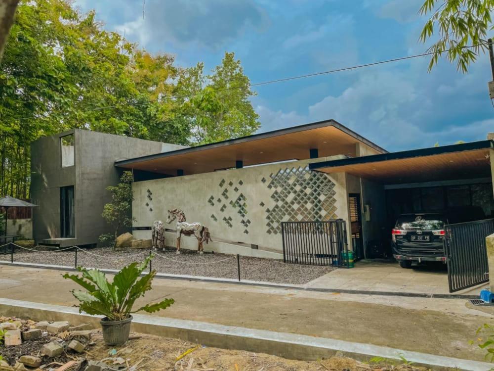 Djipangan Home Bantul Buitenkant foto
